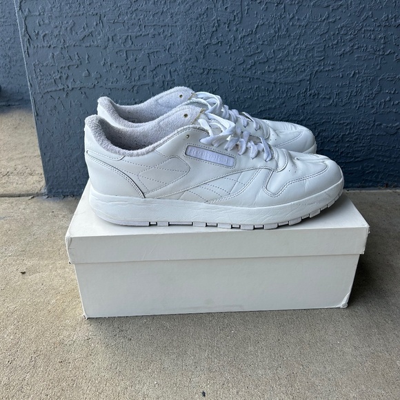 Maison Margiela x Reebok Classic Leather Tabi Sneakers – Size US 11 (EU 44.5) - Picture 1 of 6